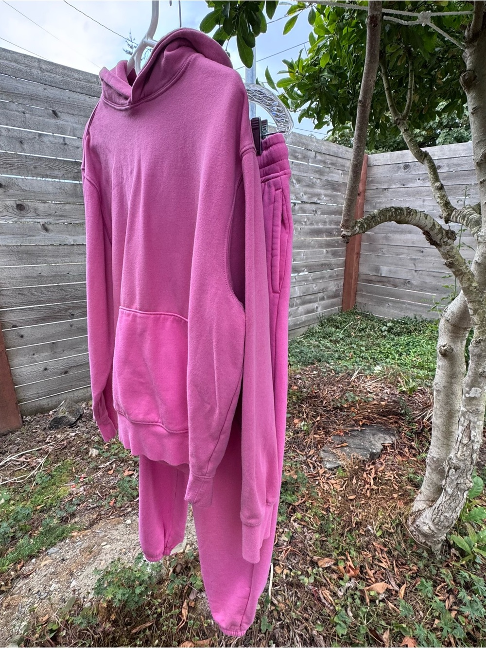 Old Navy ‘Zinnia’ sweat suit M